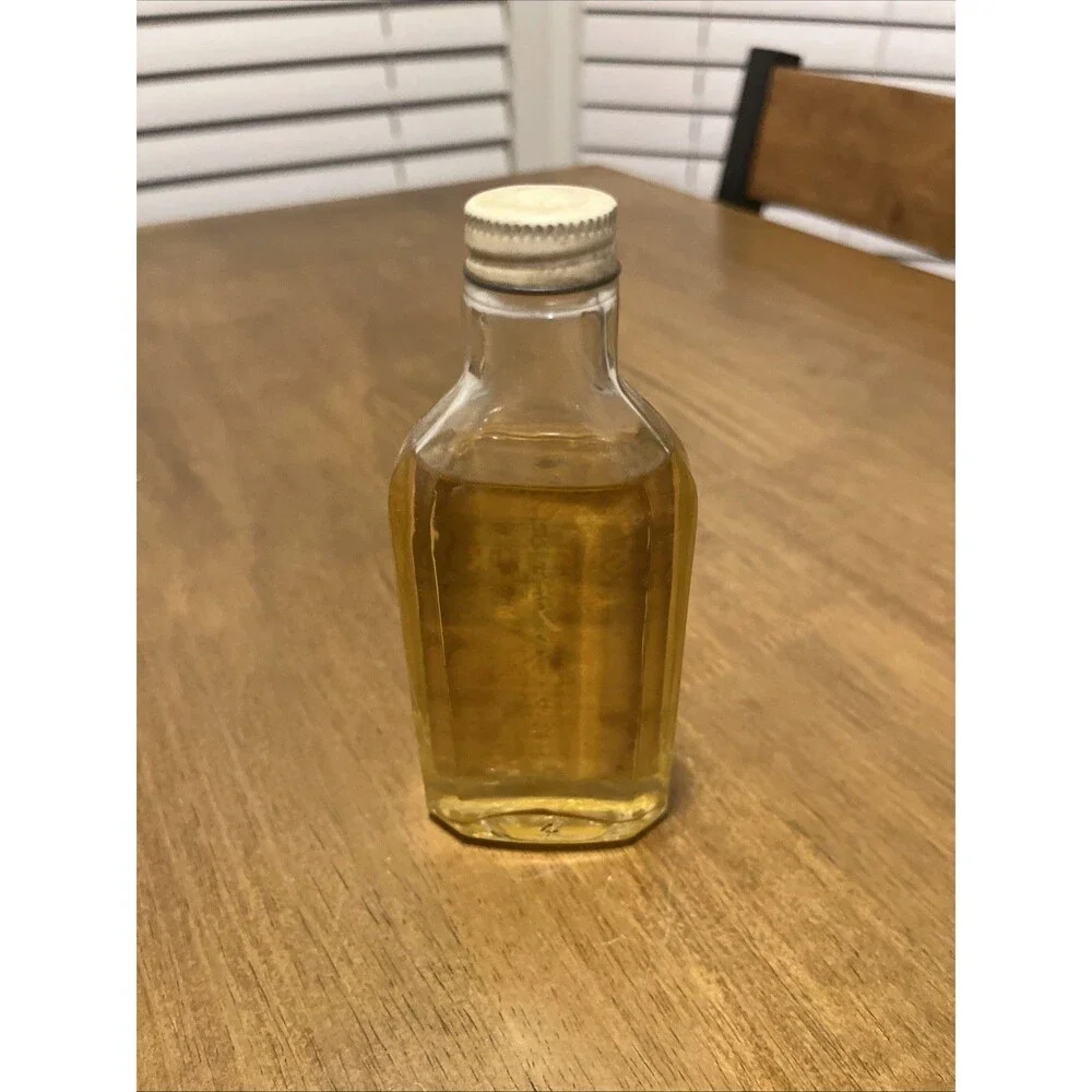 Antique Vintage Skeeter Rid Walgreen Co Clear Glass Bottle FULL 3 Oz Metal Cap